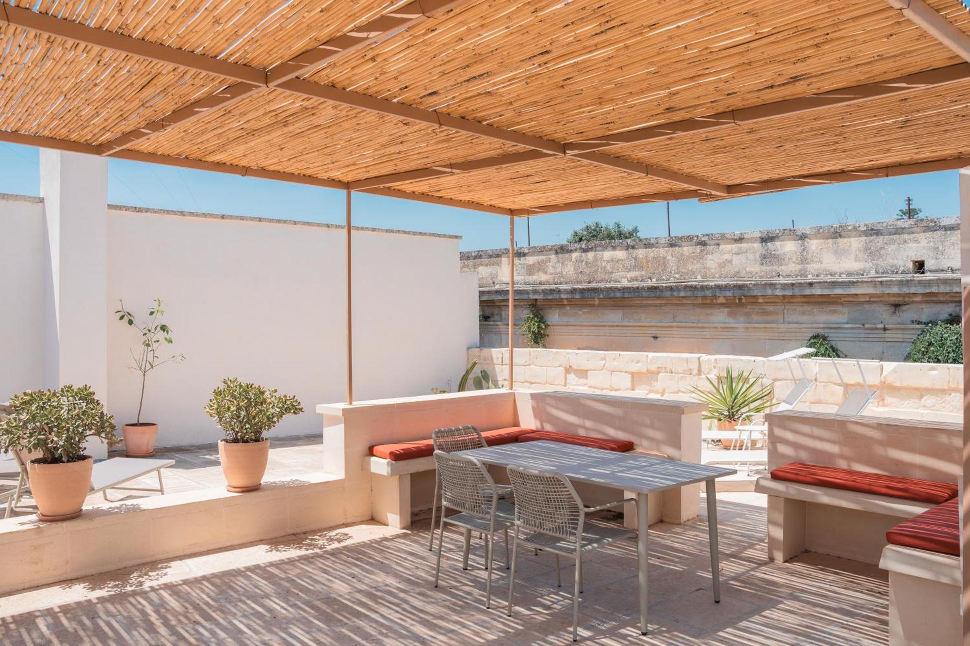 Margherita Apartment & Rooftop By Residence Colibri Lecce Eksteriør billede