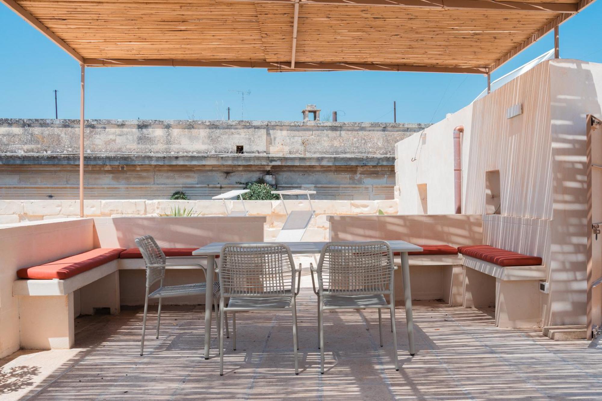 Margherita Apartment & Rooftop By Residence Colibri Lecce Eksteriør billede
